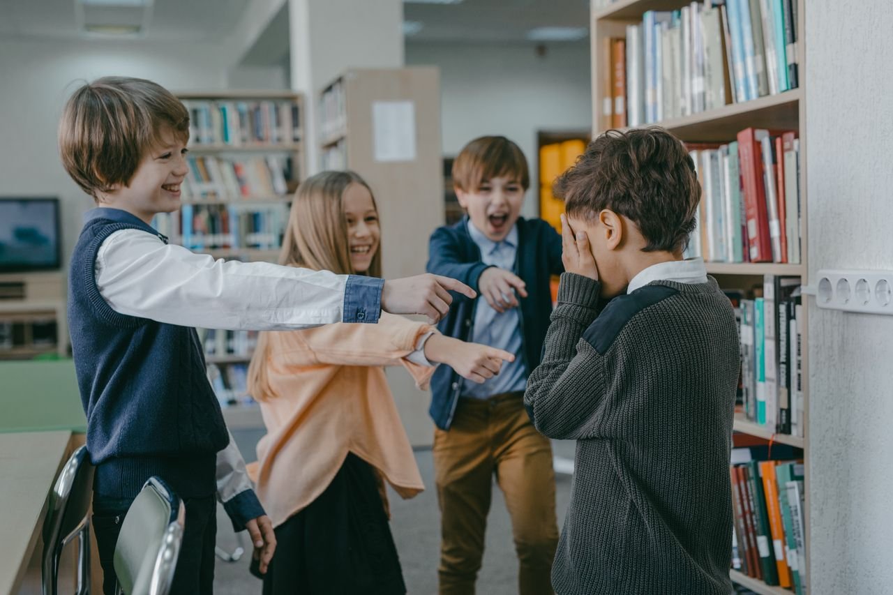 Bullying e Cyberbullying: Informação e Prevenção.